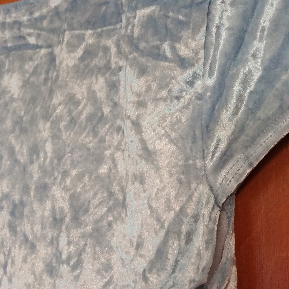 Velvet blouse - Picture 5 of 6